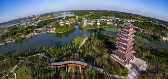 A scenic view of Suining Gaofengshan Gujianzhuqun