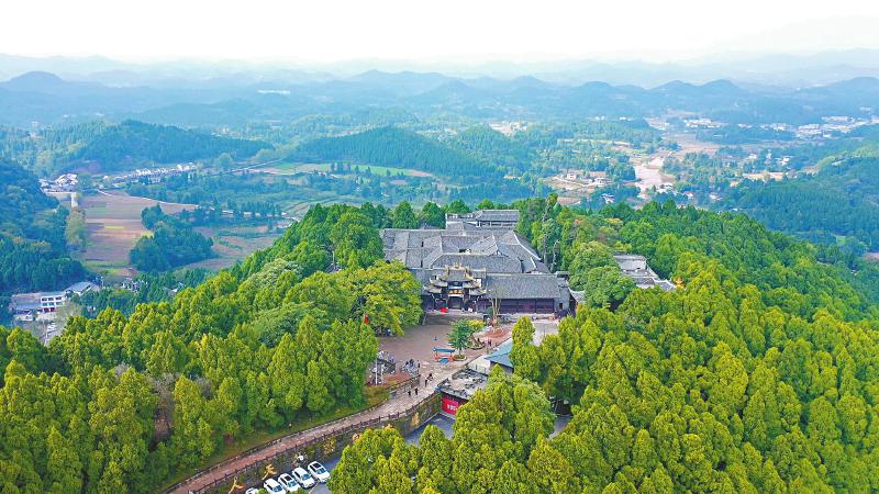 A scenic view of Suining Pengxi Jinxian Si Dadian