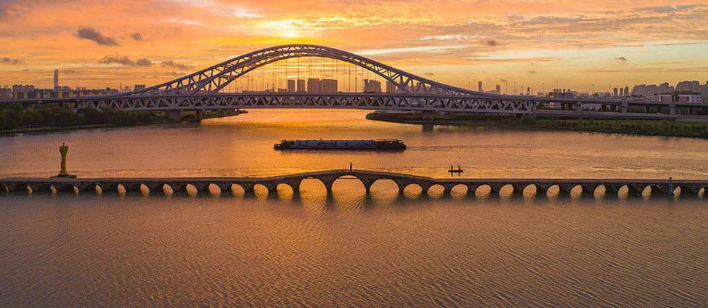 A scenic view of Suzhou Baodai Qiao