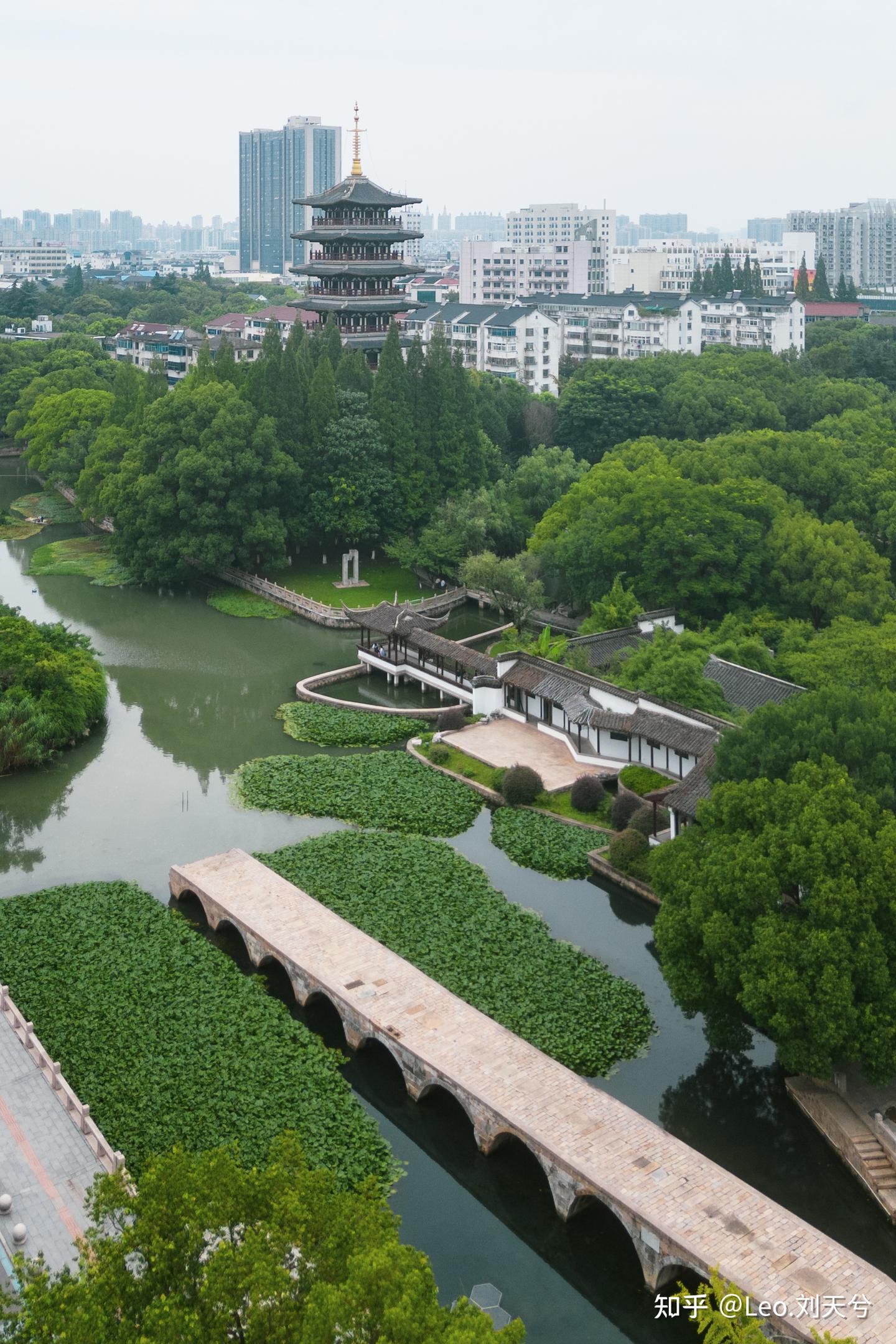 A scenic view of Suzhou Chuihong Duanqiao