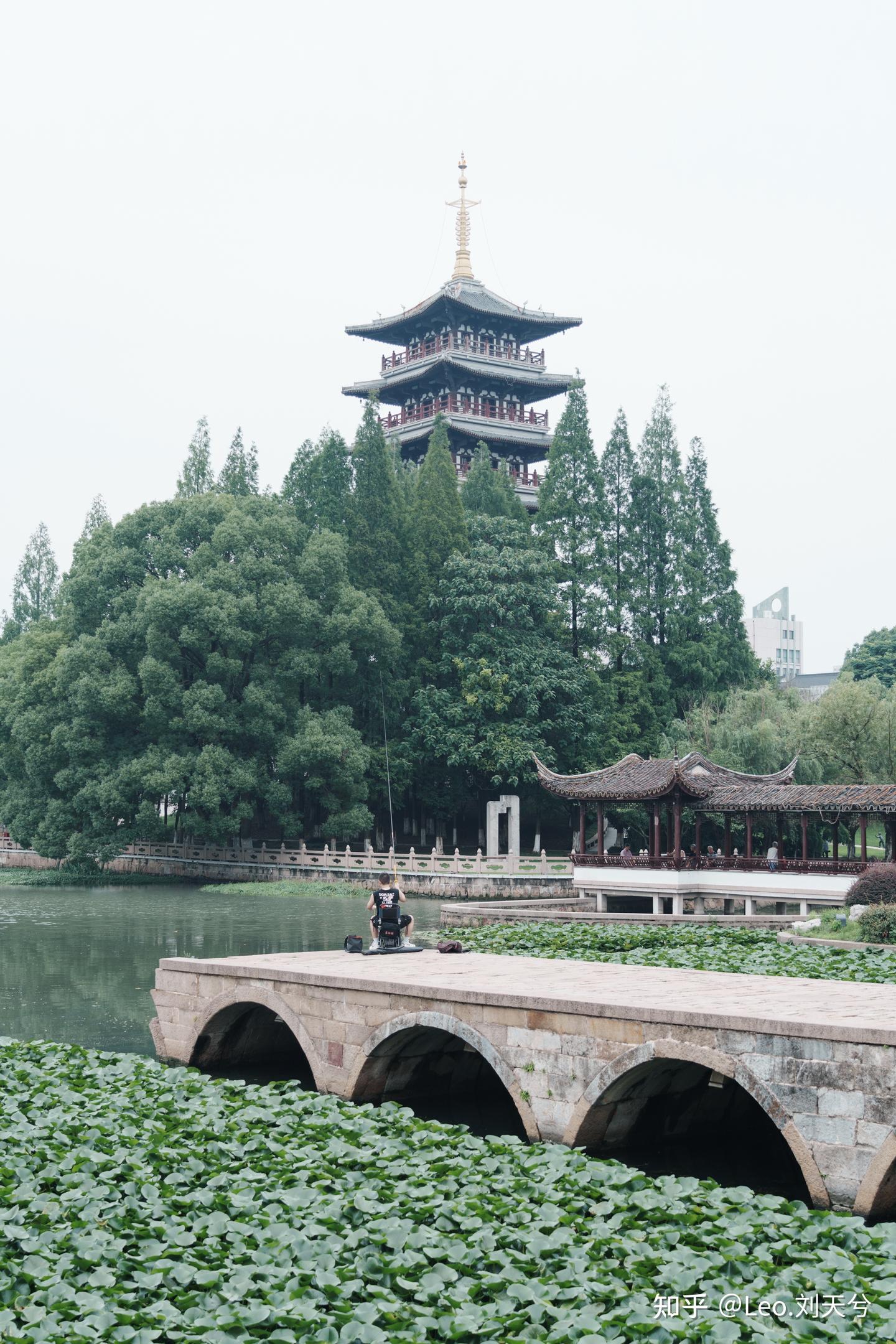 A scenic view of Suzhou Chuihong Duanqiao