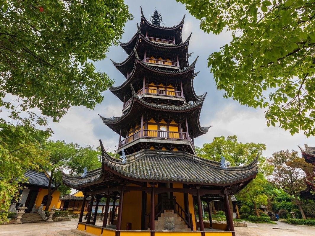 A scenic view of Suzhou Ciyunsi Ta