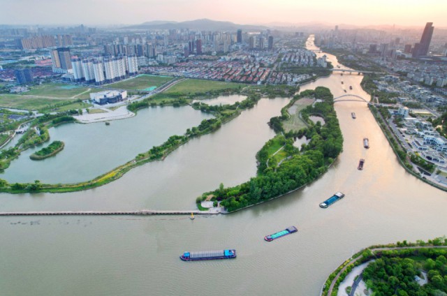 A scenic view of Suzhou Dayunhe Subitems