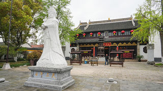 A scenic view of Suzhou Liuhe Tianfeigong Yiji
