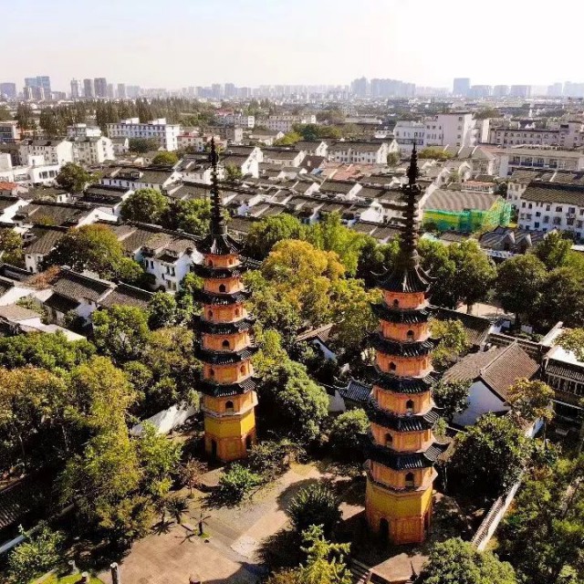 A scenic view of Suzhou Luohanyuan Shuangta Ji Zhengdian Yizhi