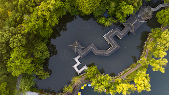 A scenic view of Suzhou Ouyuan