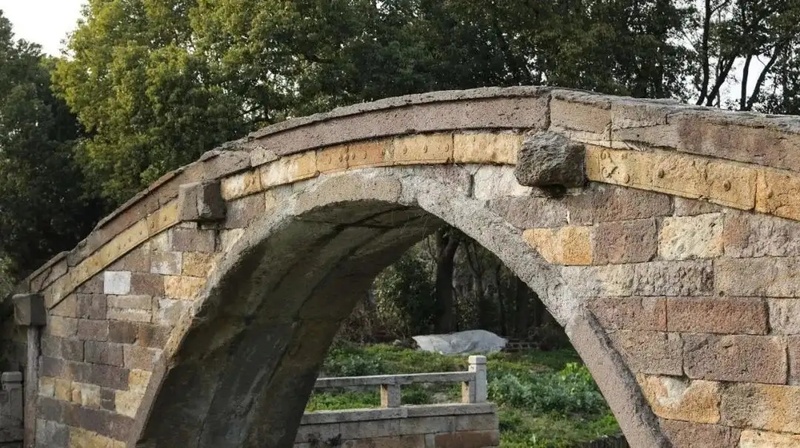 A scenic view of Suzhou Siben Qiao