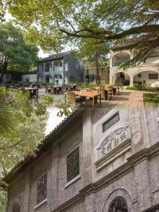 A scenic view of Suzhou Tuisi Yuan