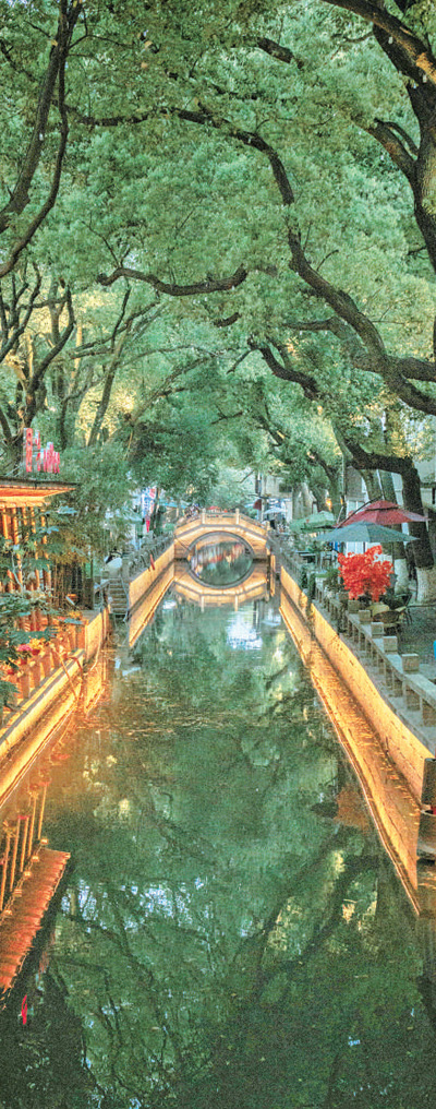 A scenic view of Suzhou Tuisi Yuan