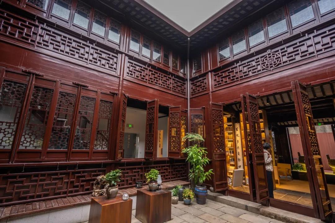 A scenic view of Suzhou Weidaoguan Qian Panzhai