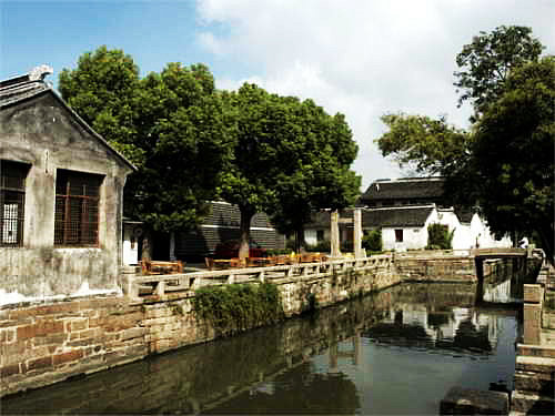 A scenic view of Suzhou Weidaoguan Qian Panzhai