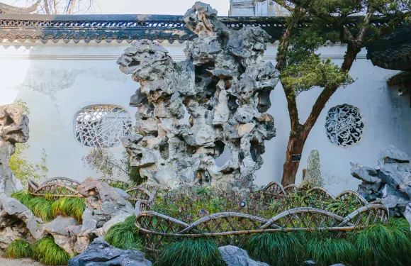 A scenic view of Suzhou Xuanyuangong Zhengdian
