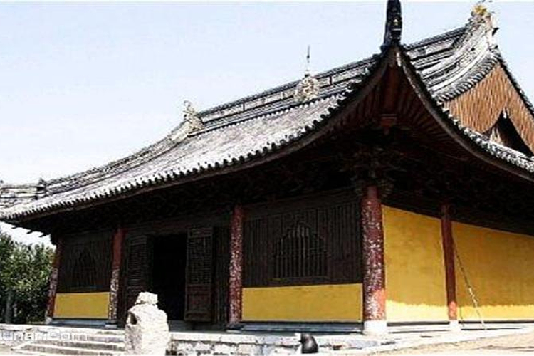 A scenic view of Suzhou Xuanyuangong Zhengdian