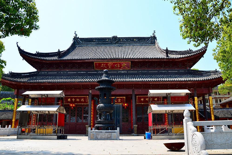 A scenic view of Suzhou Xuanyuangong Zhengdian
