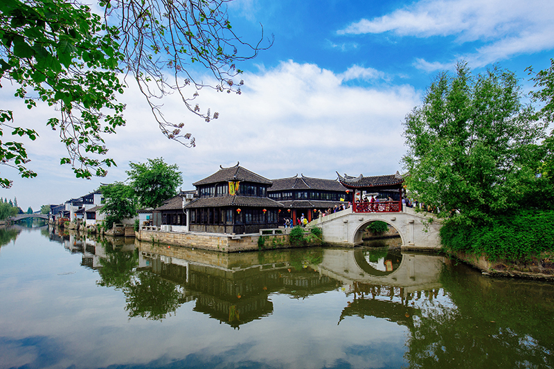 A scenic view of Suzhou Yangshi Zhaidi