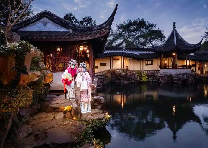 A scenic view of Suzhou Yanyuan