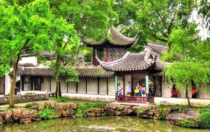 A scenic view of Suzhou Yanyuan