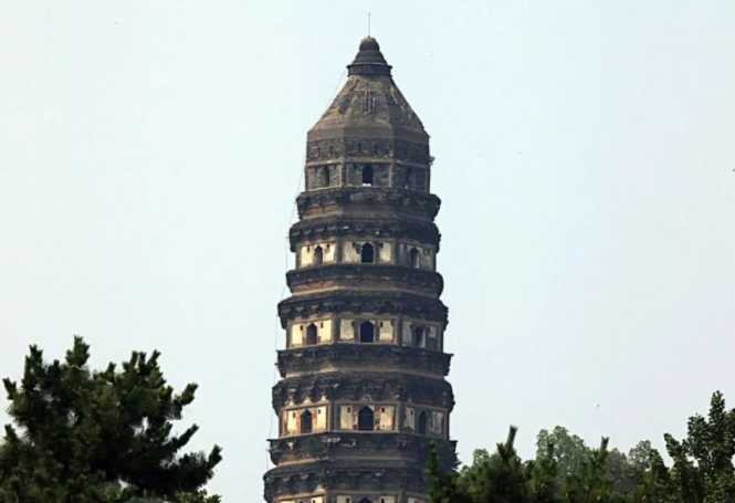 A scenic view of Suzhou Yunyansi Ta