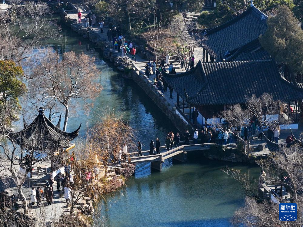 A scenic view of Suzhou Zhuozhengyuan
