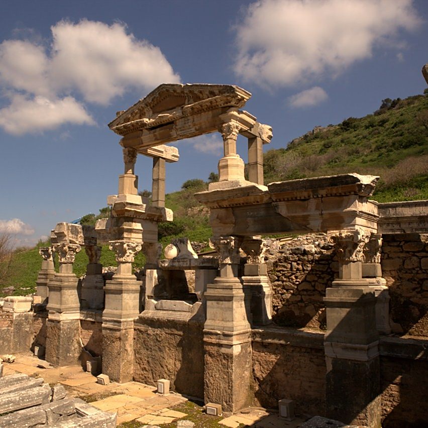 A scenic view of Tacheng Daoerben Elute Senmu Gucheng Yizhi