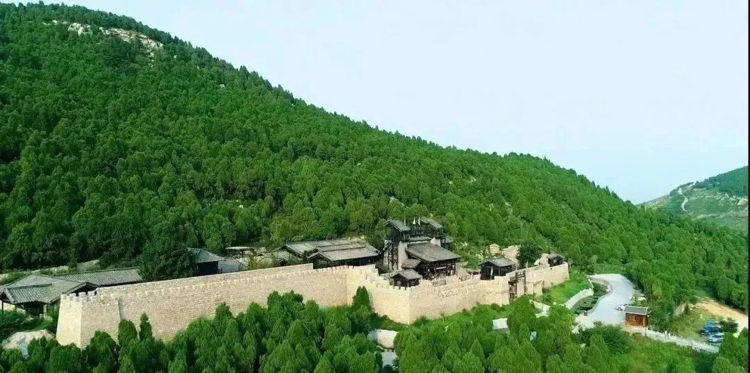 A scenic view of Taian Hongdingshan Moya