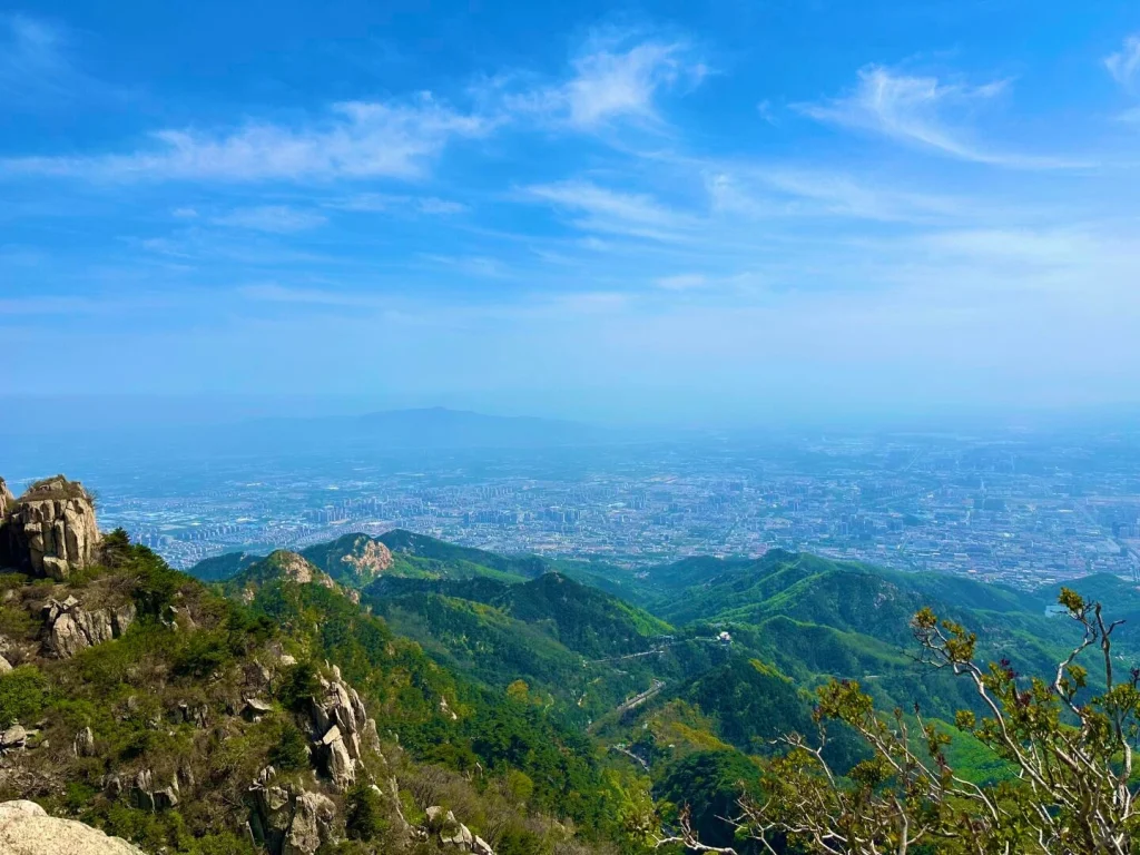 A scenic view of Taian Hongdingshan Moya