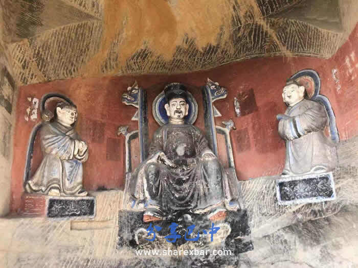 A scenic view of Taian Taoshan Chaoyangdong Shike Zaoxiang