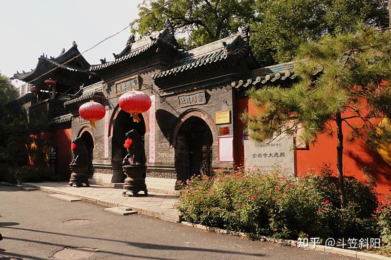 A scenic view of Taiyuan Chongshan Temple Dabei Hall