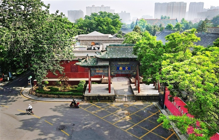 A scenic view of Taiyuan Confucian Temple
