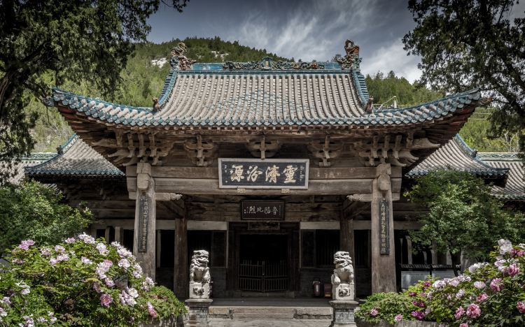 A scenic view of Taiyuan Dou Dafu Shrine