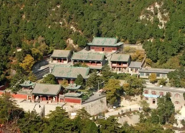 A scenic view of Taiyuan Duo Fu Temple