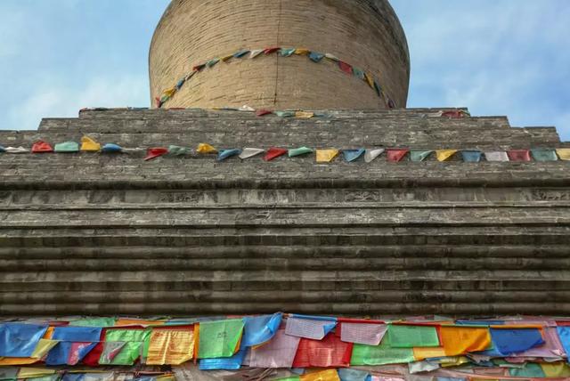 A scenic view of Taiyuan Jinyuan Ashoka Pagoda