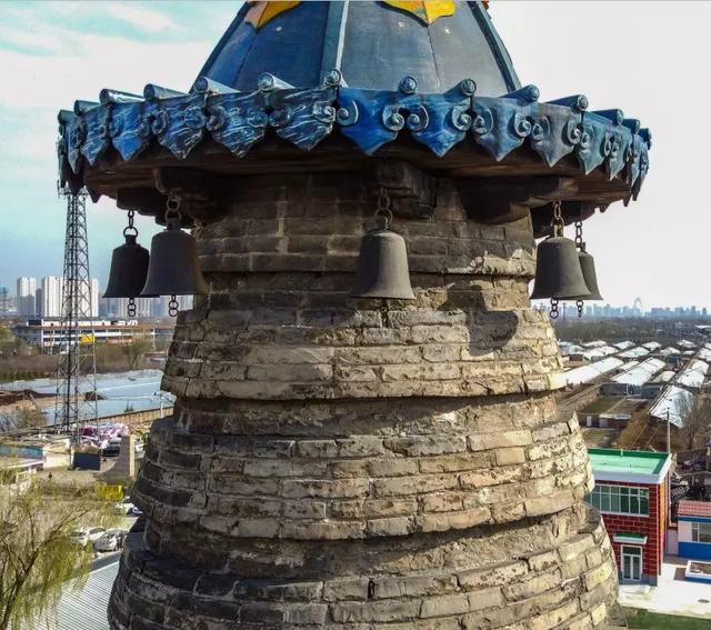 A scenic view of Taiyuan Jinyuan Ashoka Pagoda