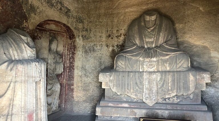 Experience the Spiritual Beauty of Taiyuan Longshan Grottoes: A Cultural Odyssey