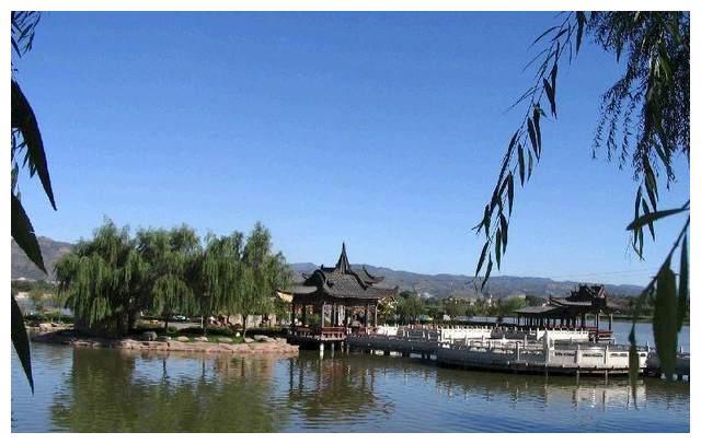 A scenic view of Taiyuan Qingxu Yao Temple