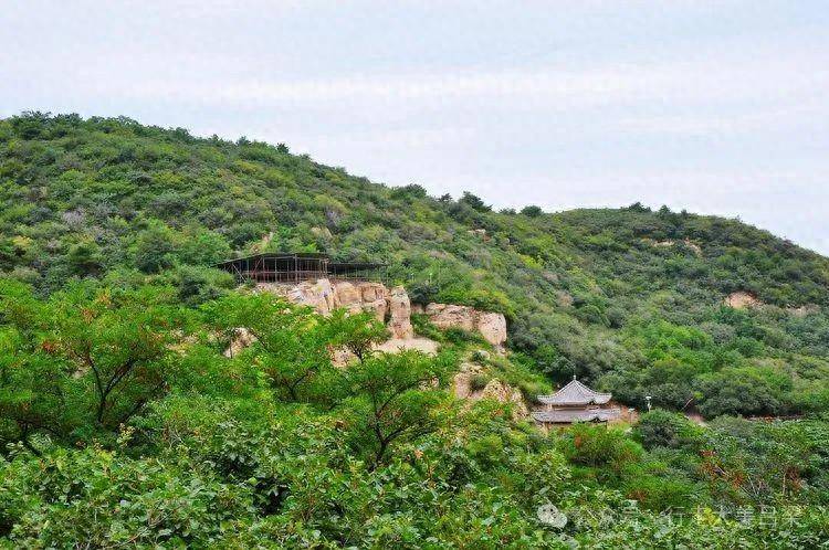 A scenic view of Taiyuan Tongzi Temple Ruins