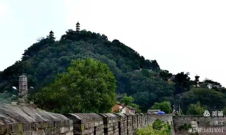 A scenic view of Taizhou Jinshantaqun