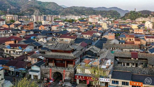 A scenic view of Taizhou Xianju Guyueren Yanhuaqun