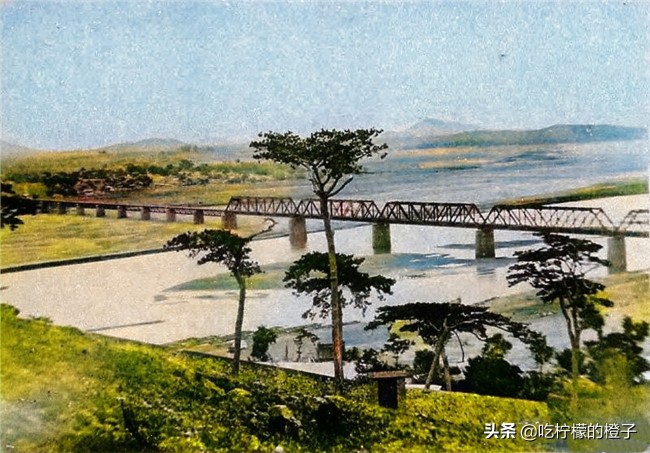 A scenic view of Tangshan Luanhe Railway Bridge