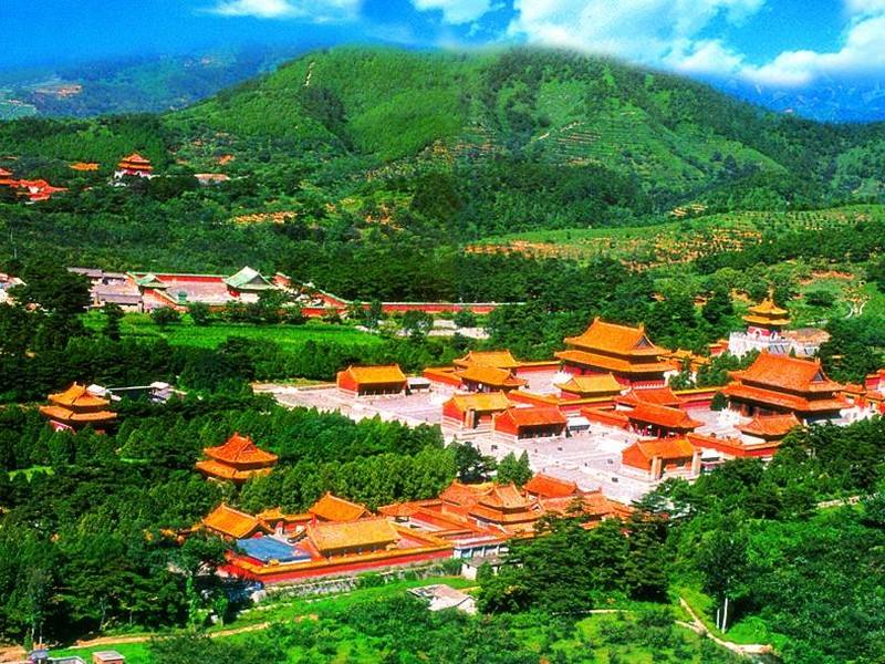 A scenic view of Tangshan Qing Eastern Tombs