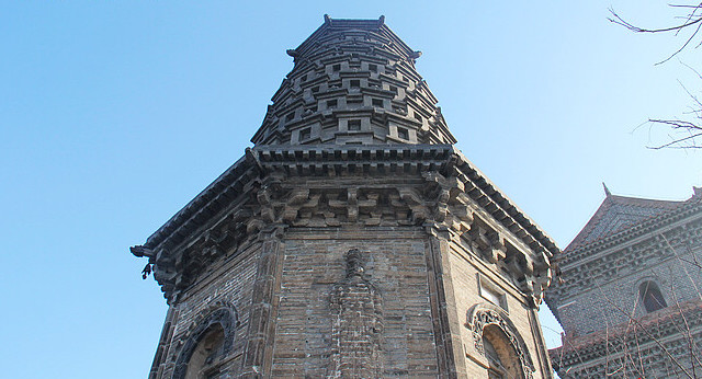 A scenic view of Tangshan Shoufeng Temple