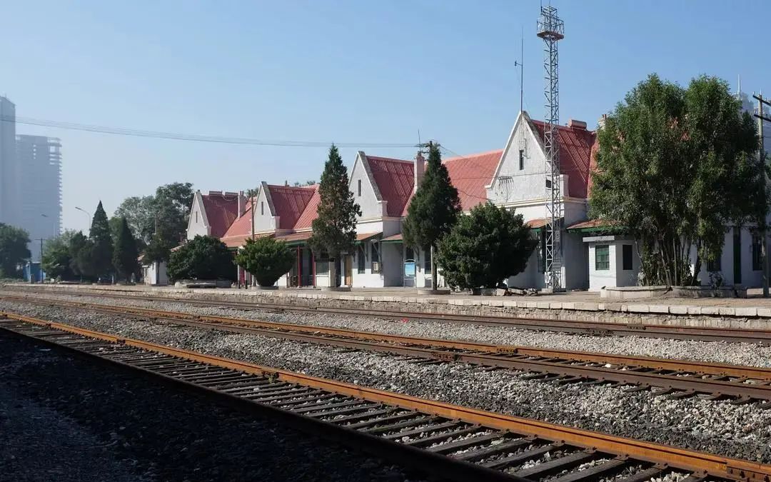 A scenic view of Tianjin Binhai Tanggu Huochezhan Jiuzhi