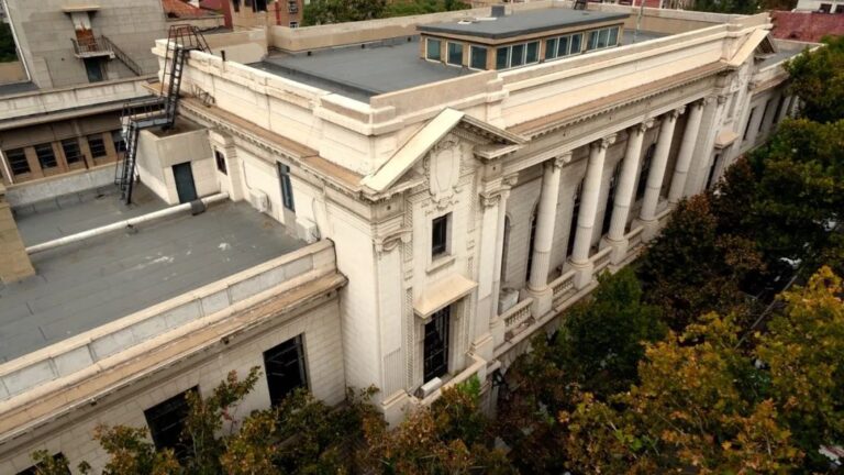 Discover the Charm of Tianjin Heping Faguo Gongyiju Jiuzhi: A Journey Through Time