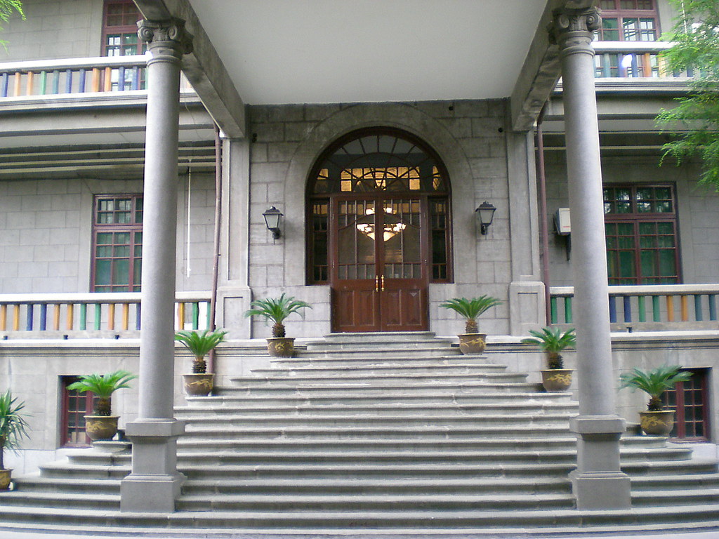 A scenic view of Tianjin Heping Wudadao Jindai Jianzhuqun