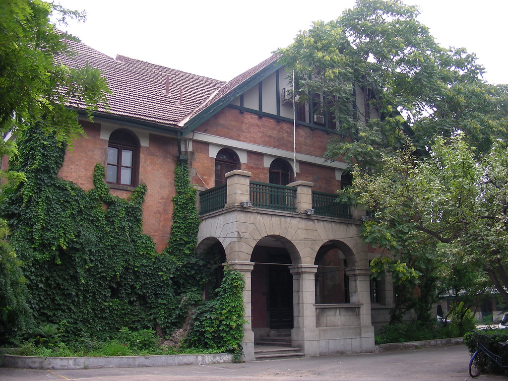A scenic view of Tianjin Heping Wudadao Jindai Jianzhuqun