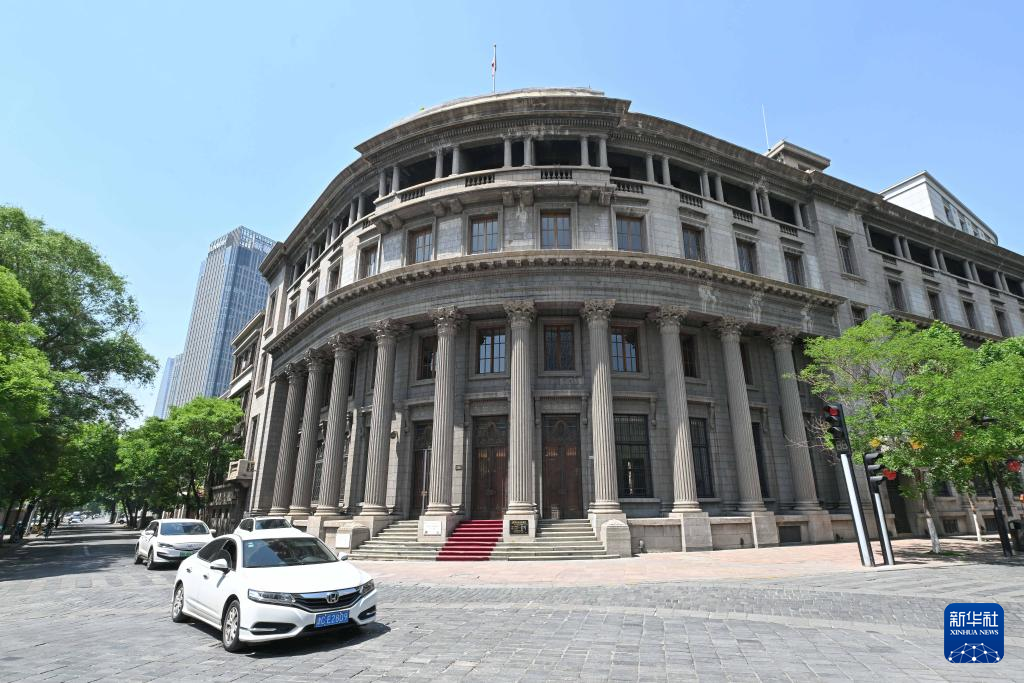 A scenic view of Tianjin Hexi Gongshangxueyuan Zhulou Jiuzhi