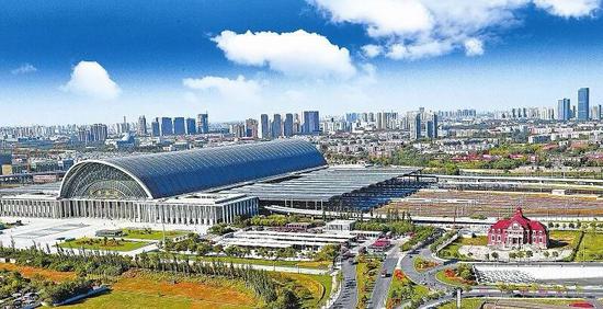 A scenic view of Tianjin Hongqiao Xizhan Zhulou