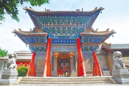 A scenic view of Tianshui Jixin Ci