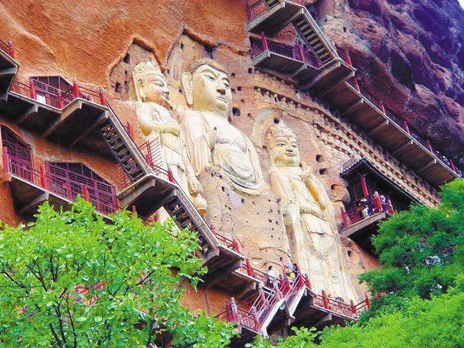 A scenic view of Tianshui Maijishan Shiku