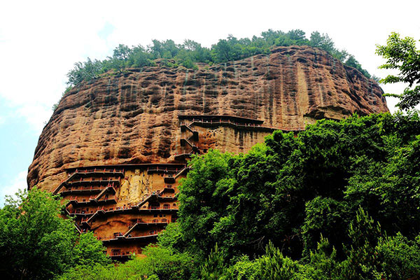 A scenic view of Tianshui Maijishan Shiku